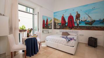 Suite monolocale Junior, 1 camera da letto, balcone, vista città | 1 camera, lenzuola Frette, biancheria da letto di alta qualità