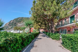 Fachada de la propiedad