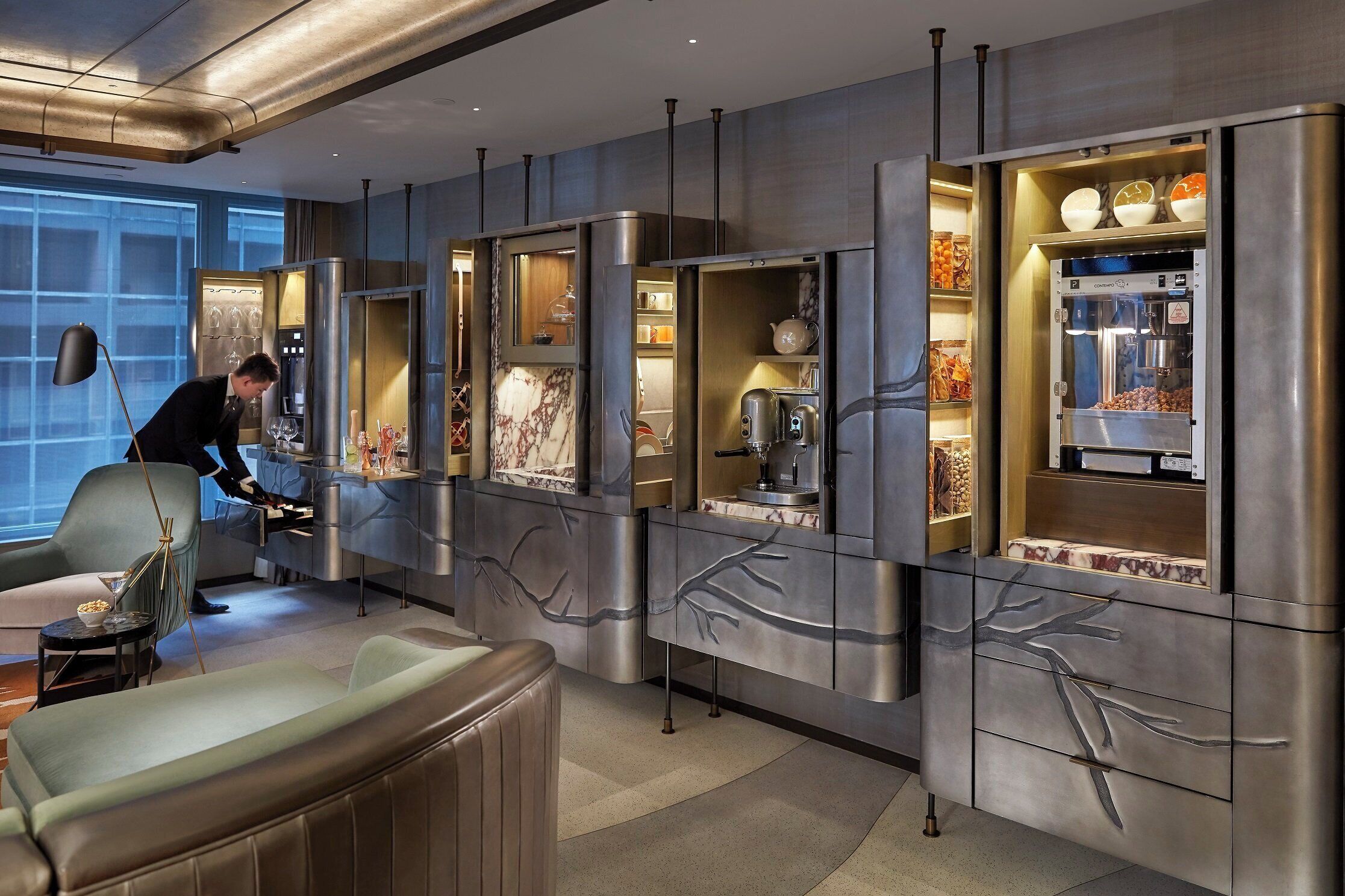 suite (entertainment) | minibar, in-room safe, desk, laptop workspace