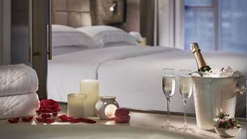 Badewanne und Dusche (separat), Komfortbadewanne, Regendusche