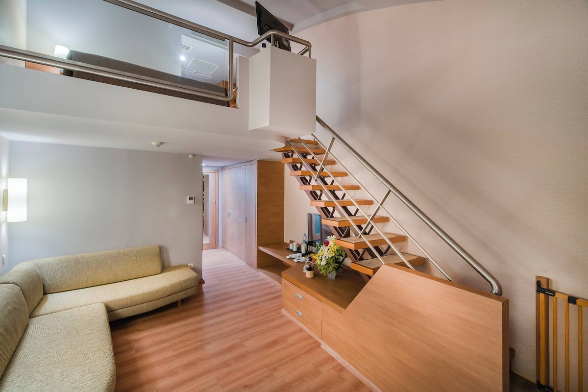 2 bedrooms, Egyptian cotton sheets, premium bedding, down duvets