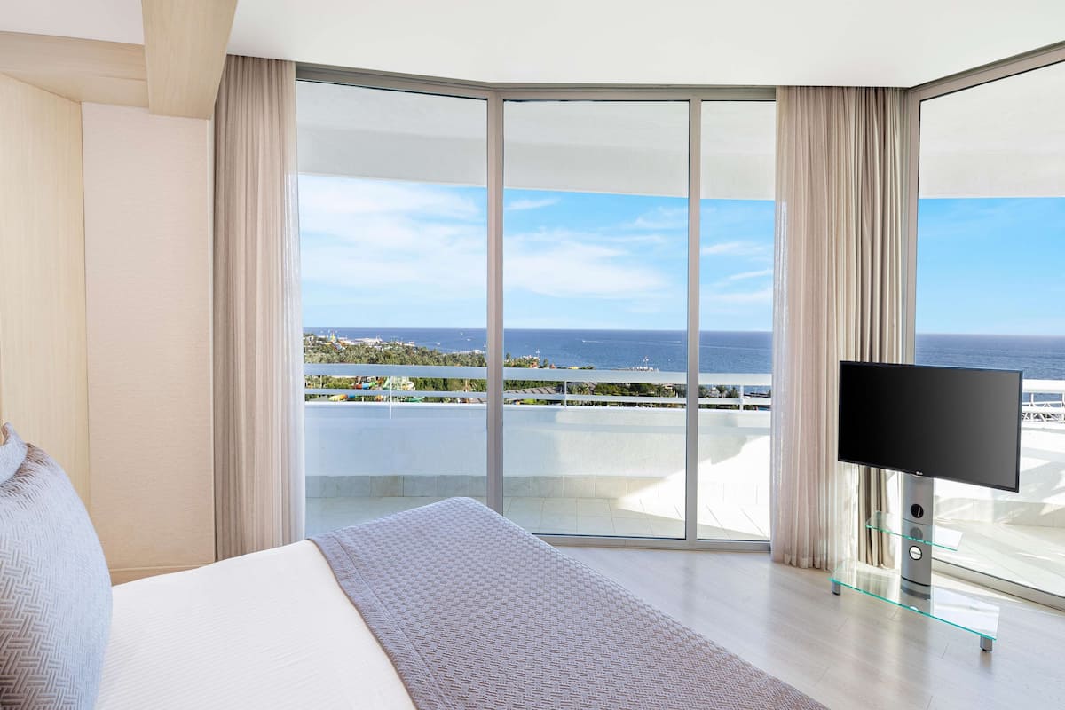 Deluxe Grand Suite with Sea View and Balcony | 2 chambres, draps en coton égyptien, literie de qualité