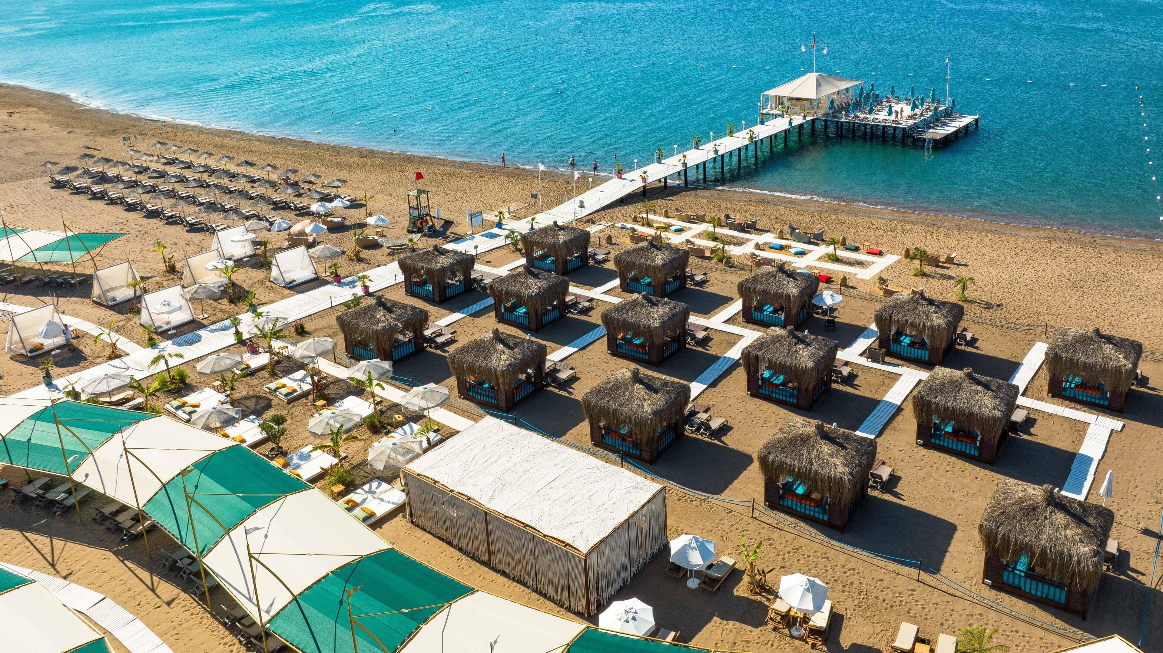 Private beach, sun loungers, beach umbrellas, beach towels