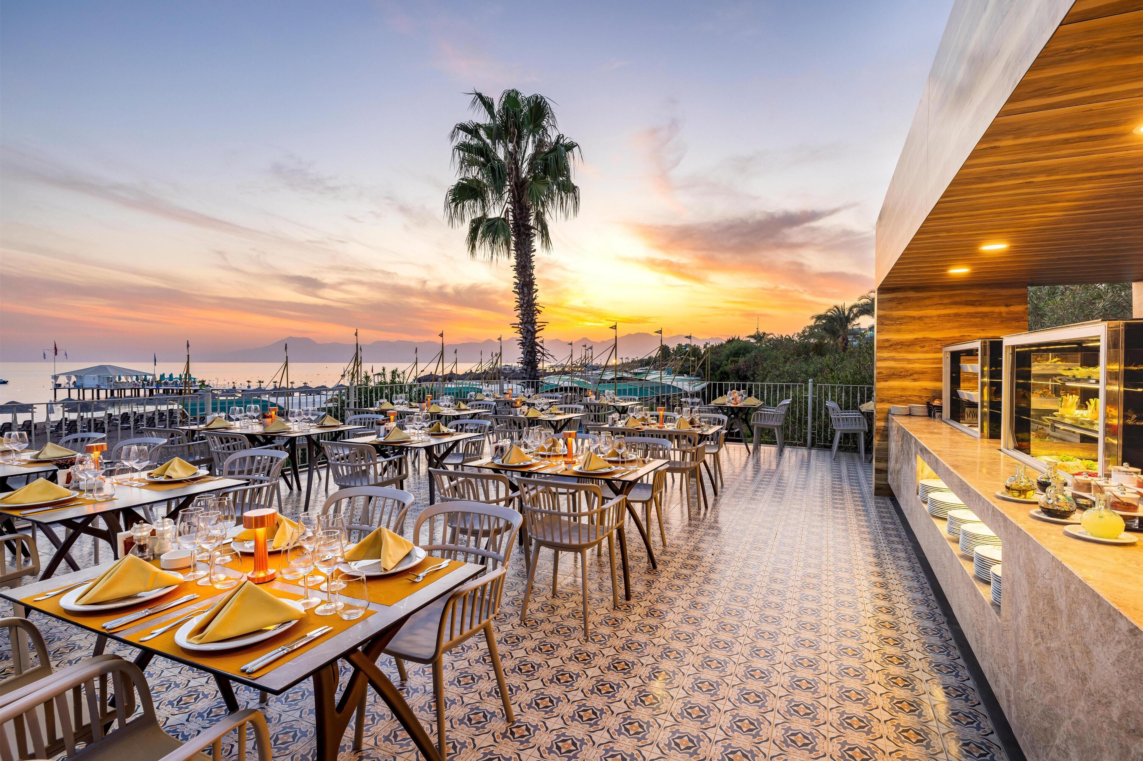 8 restaurants servant le petit déjeuner, spécialités Cuisine italienne