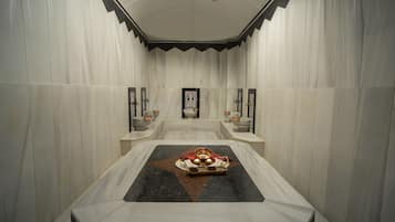 Sauna, 5 behandlingsrum, massagebehandlinger