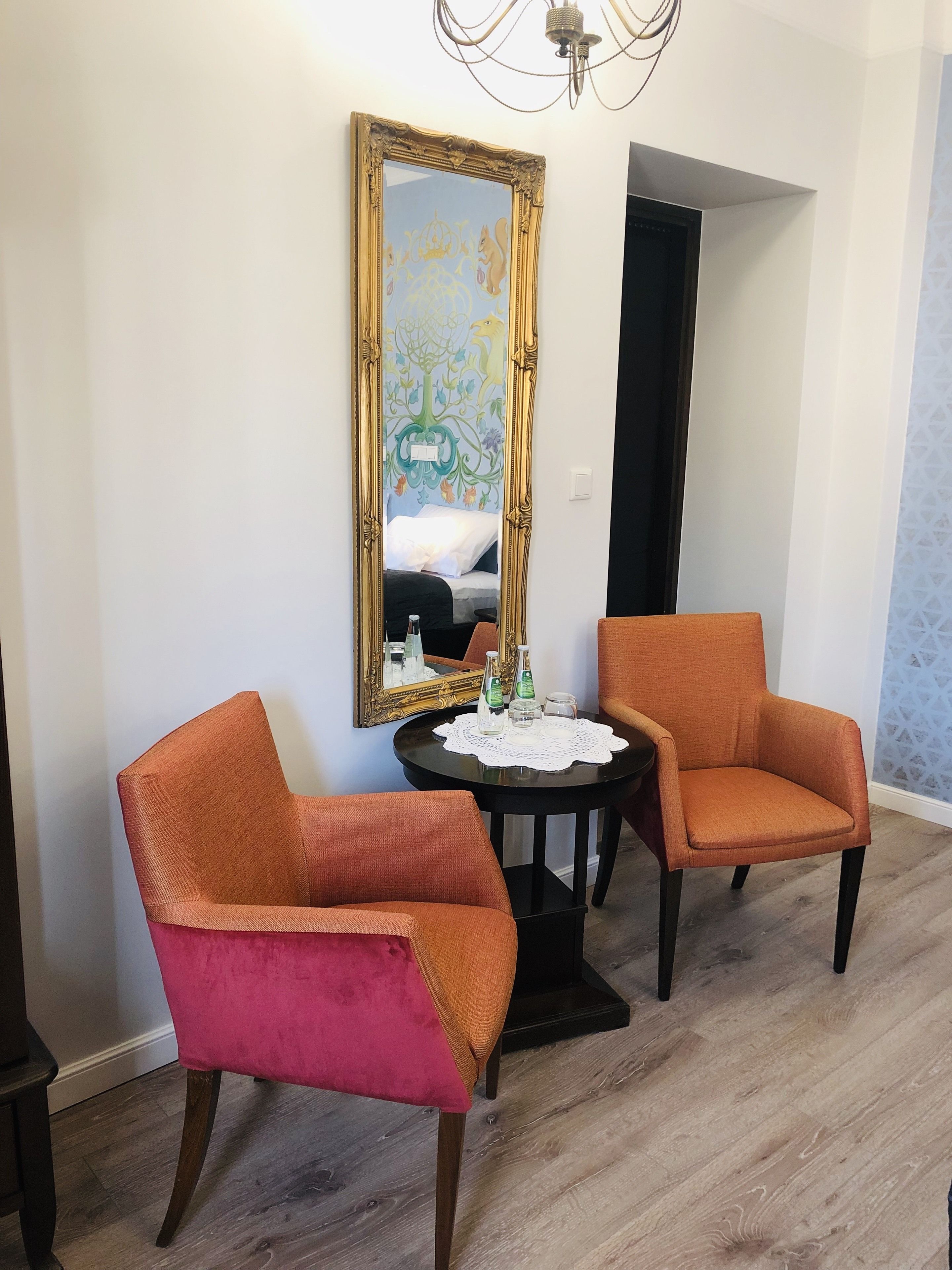 family suite, city view | living area | lcd tv