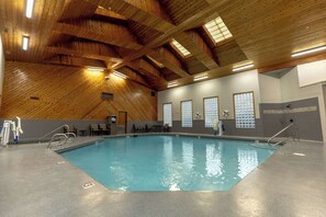 Indoor pool - Best Western Lodge At River's Edge (Orofino)