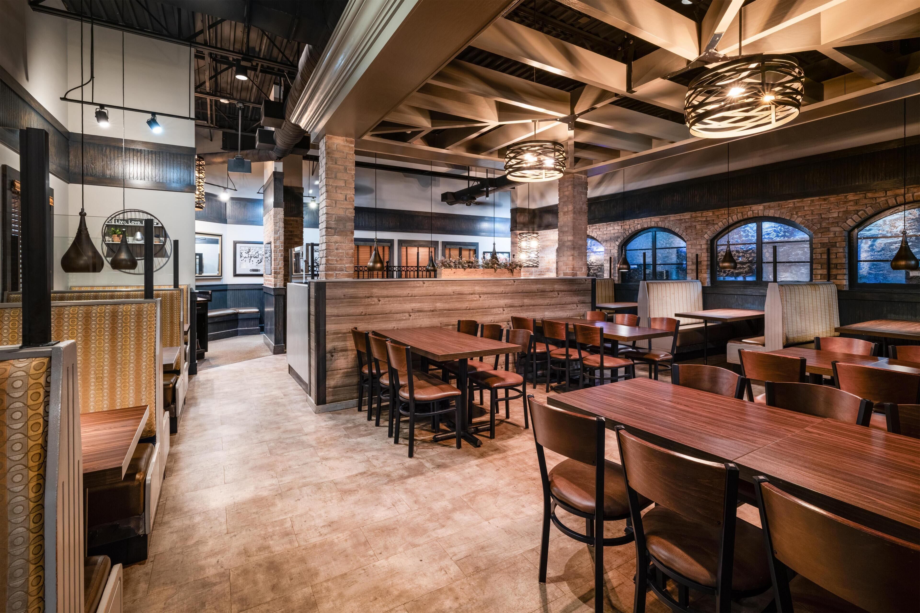 Breakfast, lunch and dinner served