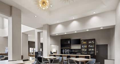 Holiday Inn & Suites Albuquerque Airport by IHG