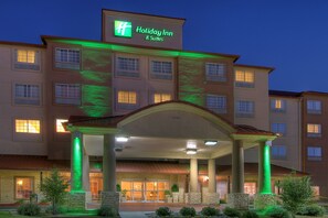 Exterior - Holiday Inn & Suites Albuquerque Airport by IHG (Albuquerque)