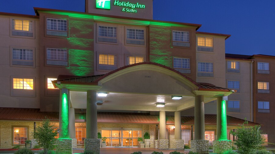 Holiday Inn & Suites Albuquerque Airport by IHG