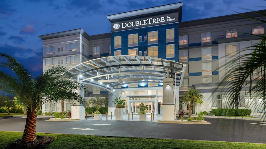 DoubleTree by Hilton Brunswick