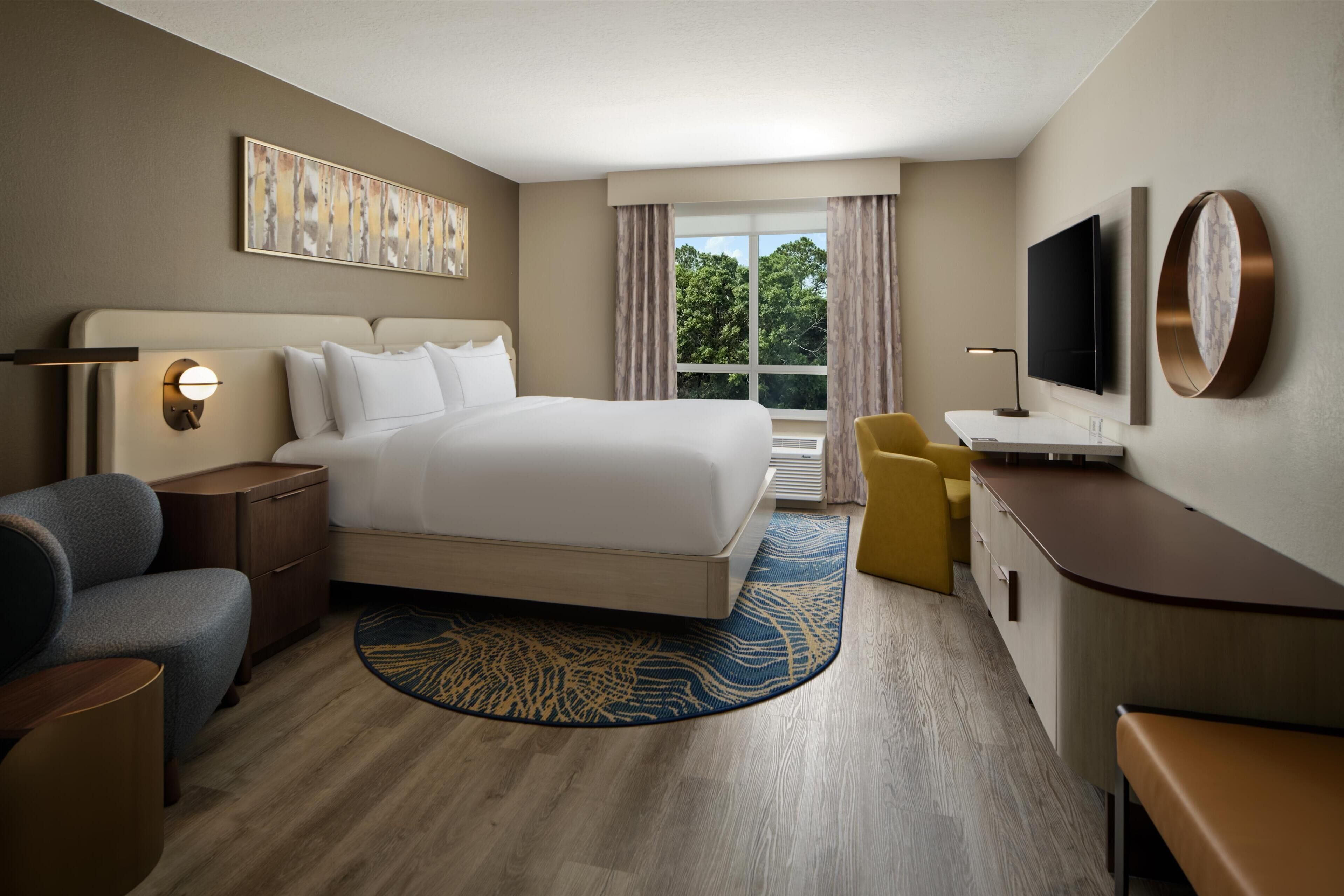 room, 1 king bed | 1 bedroom, hypo-allergenic bedding, in-room safe, desk