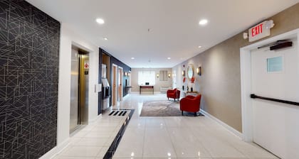 Ramada by Wyndham Strasburg/Shenandoah Valley
