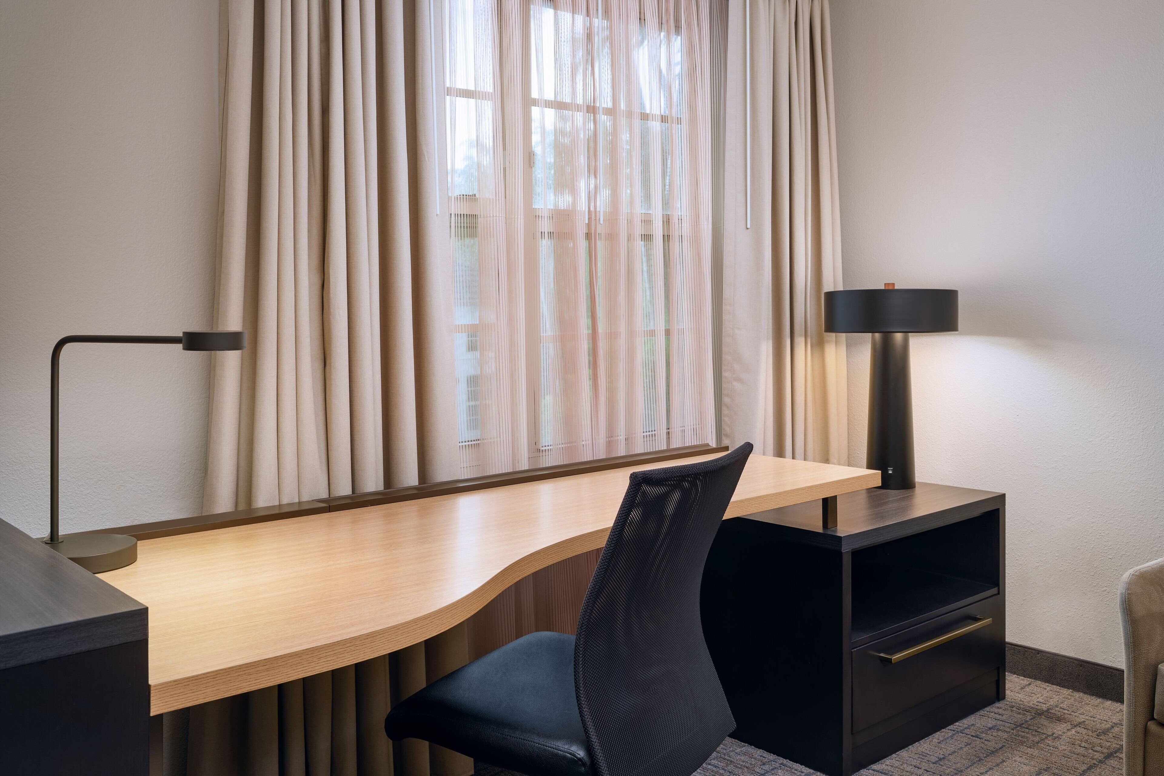 1 bedroom, hypo-allergenic bedding, pillow-top beds, desk