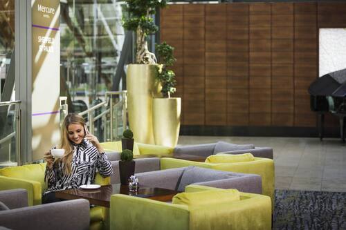 Champagne bar