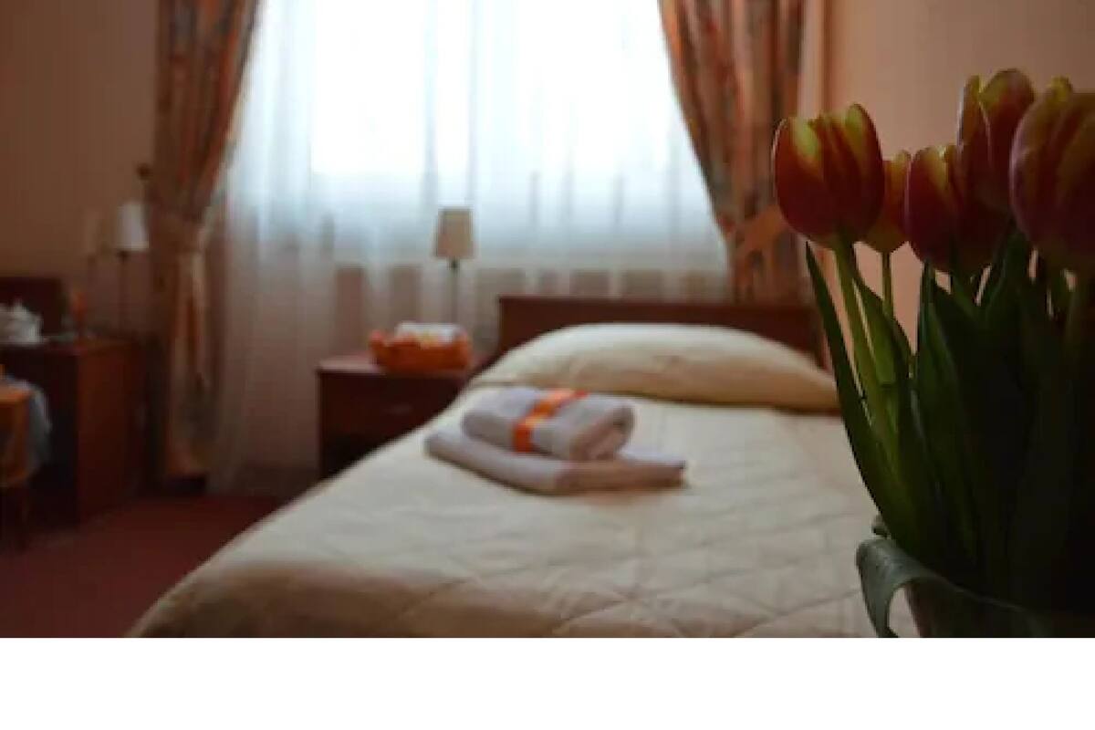 Triple Room | Busa memori, seterika/papan seterika, Wi-fi percuma