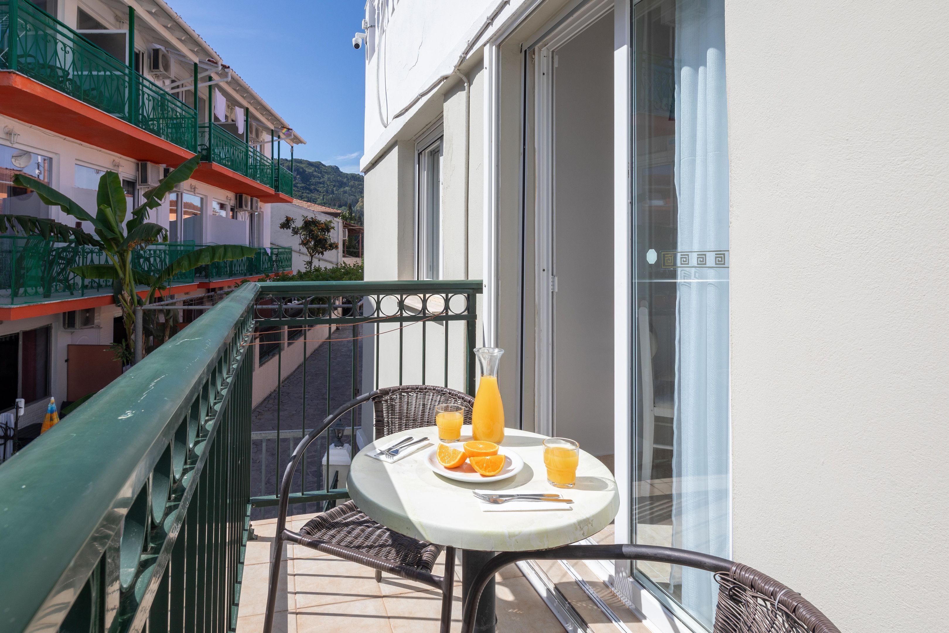 Family Suite, Balcony | Outdoor dining
