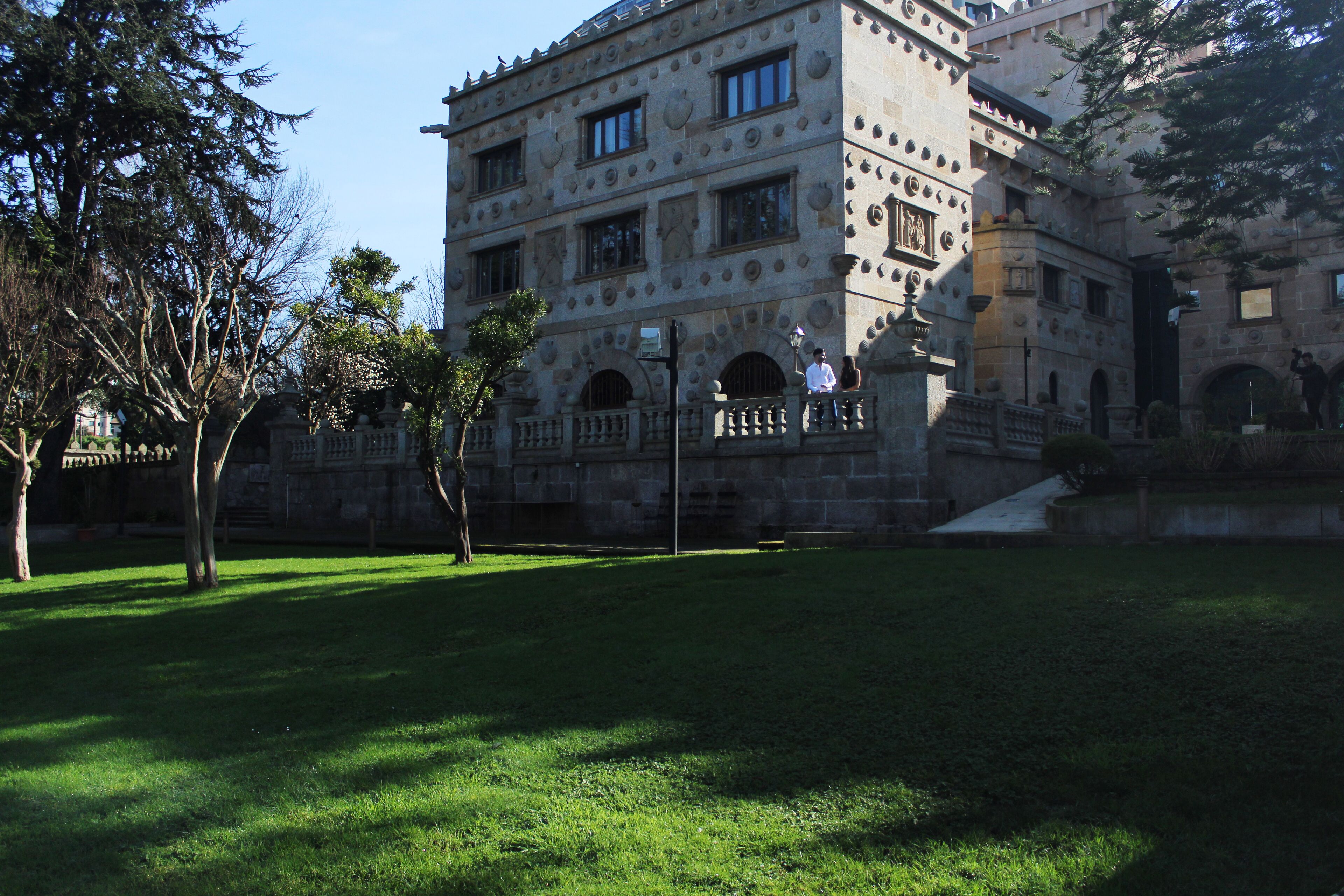 breakfast, lunch, dinner served; local cuisine