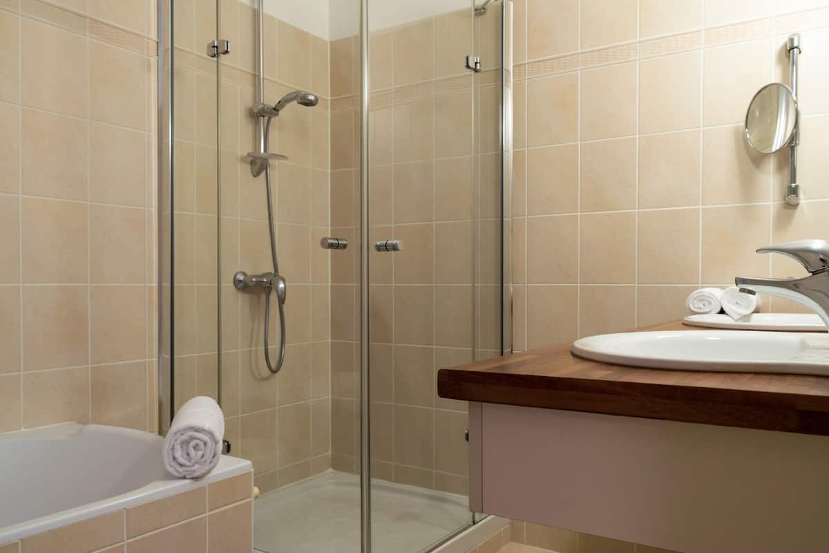 free toiletries, hair dryer, towels