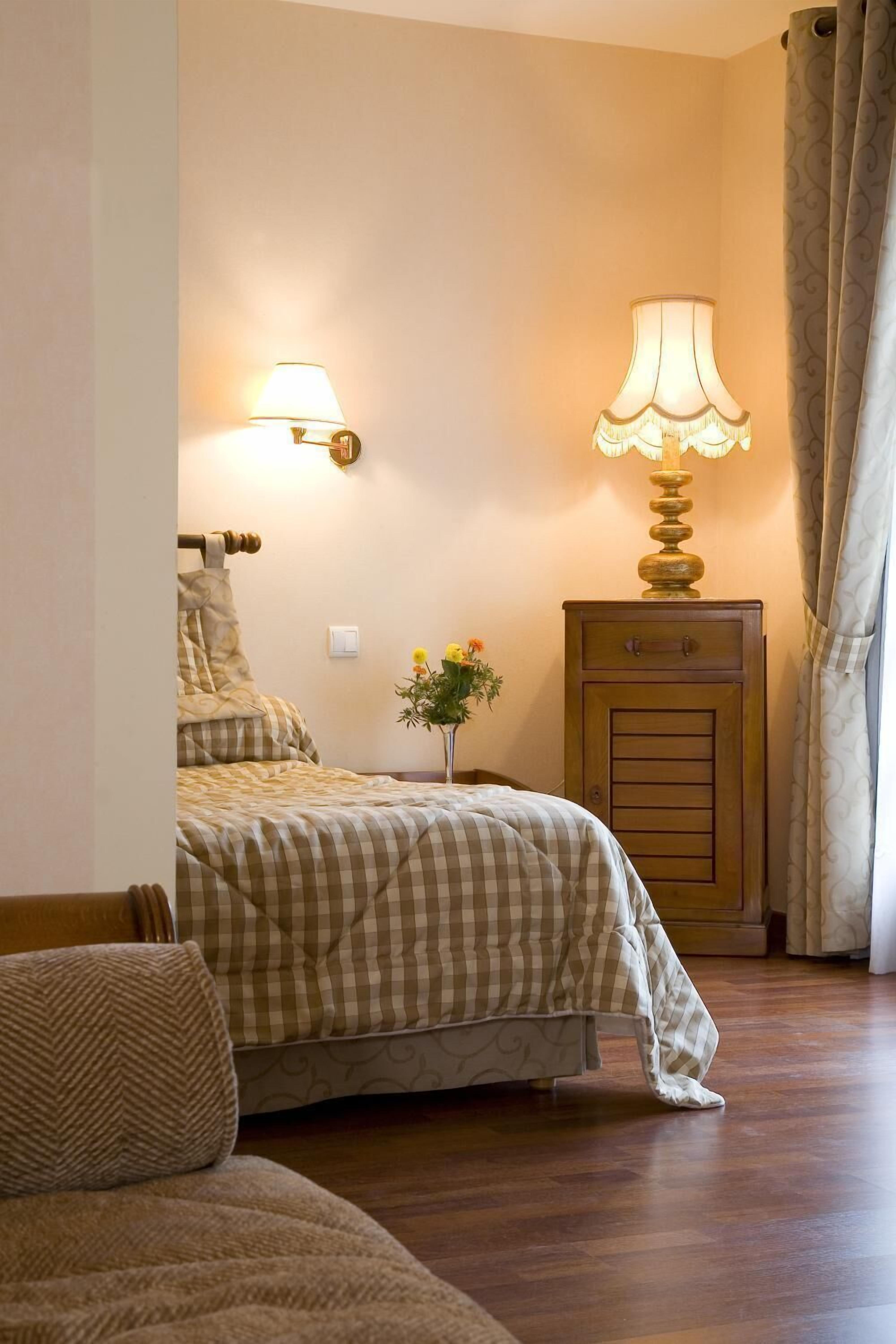 chambre privilège | minibar, desk, soundproofing, free wifi