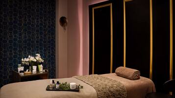 Couples treatment room(s), hot tub, body treatments, aromatherapy