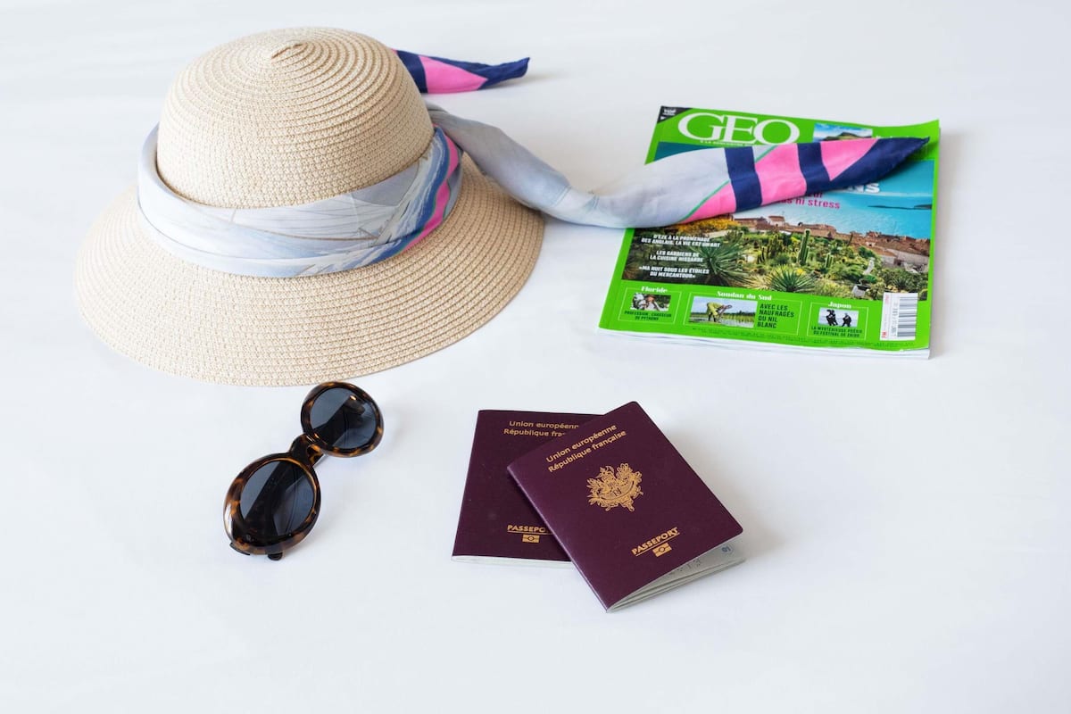 Minibar, caja de seguridad en la habitación y escritorio