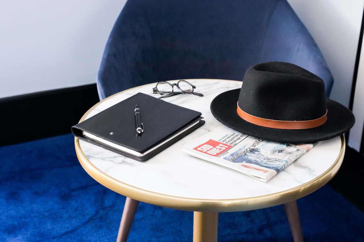 Rom – classic, 1 dobbeltseng | Minibar, safe på rommet, skrivebord og blendingsgardiner