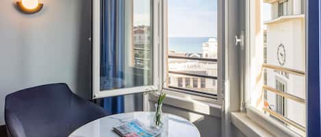 Deluxe Room, 1 Double Bed, Ocean View | Minibar, in-room safe, desk, blackout drapes