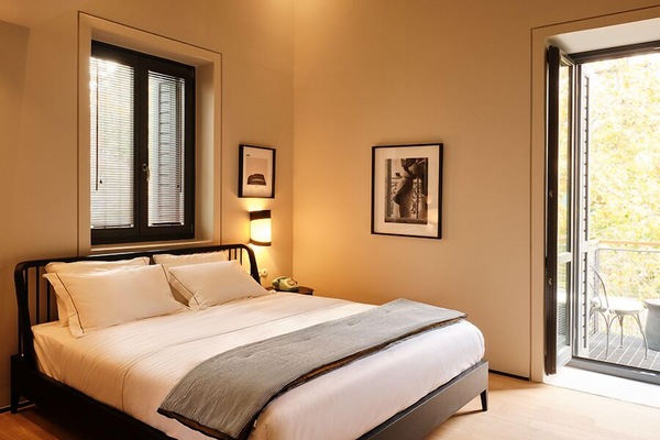 Habitación Premium, balcón, vistas a la ciudad | Ropa de cama de alta calidad, edredones de plumas, minibar y caja fuerte