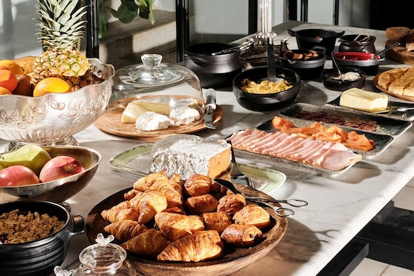 Petit déjeuner buffet compris tous les jours
