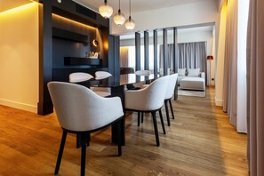 Suite Presidenziale | Biancheria da letto ipoallergenica, minibar, una cassaforte in camera