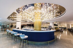 Lobby lounge - Crowne Plaza Belgrade by IHG (Belgrade)