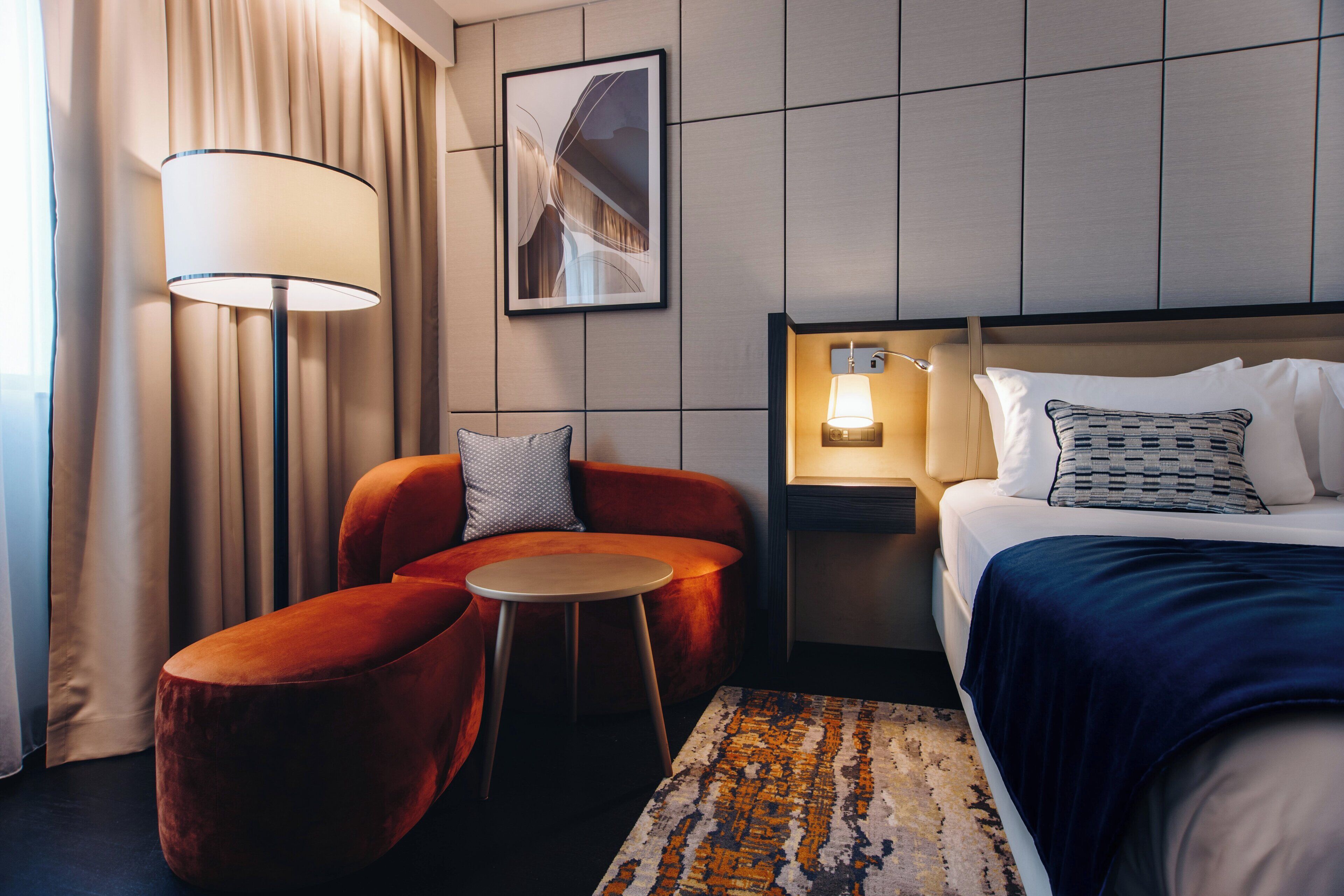 Rom – standard (Upgraded) | Allergitestet sengetøy, minibar, safe på rommet og skrivebord