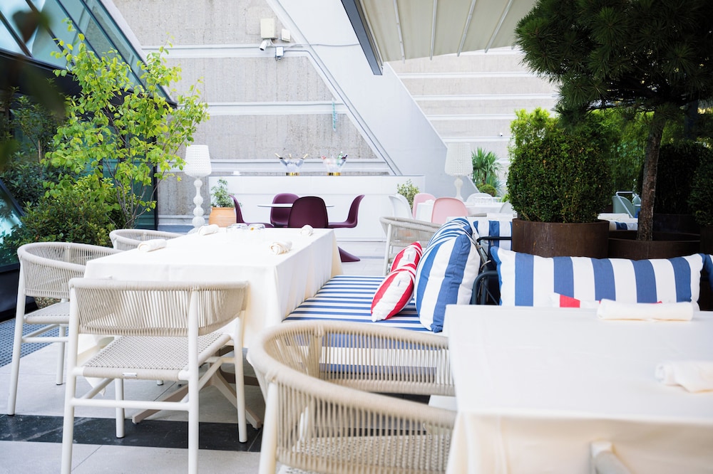 Crowne Plaza Belgrade by null