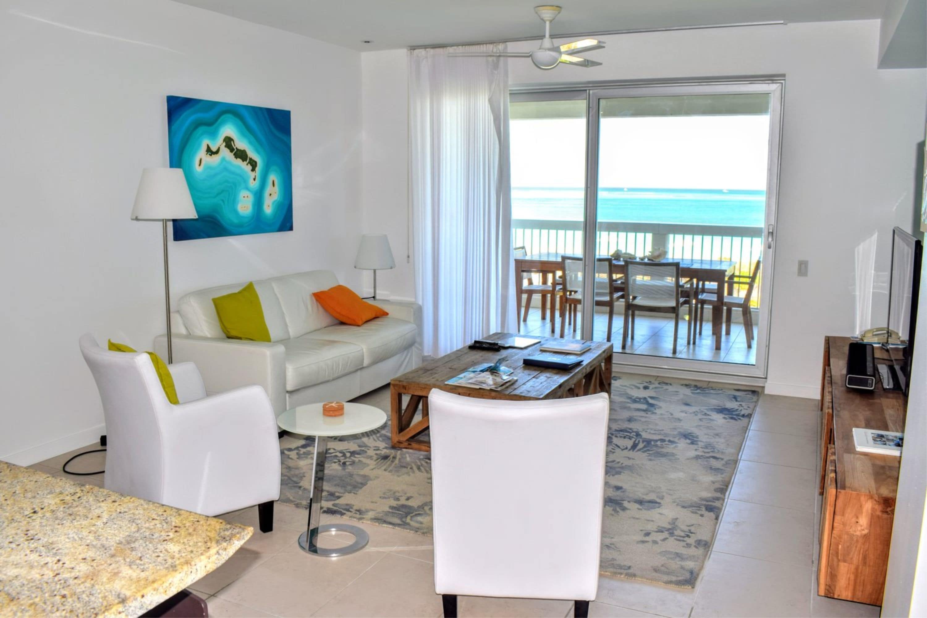 suite, 1 bedroom, oceanfront | living room | flat-screen tv, dvd player