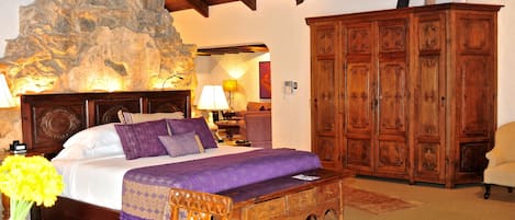 Standaard kamer | 1 slaapkamer, luxe beddengoed, een minibar, een kluis op de kamer