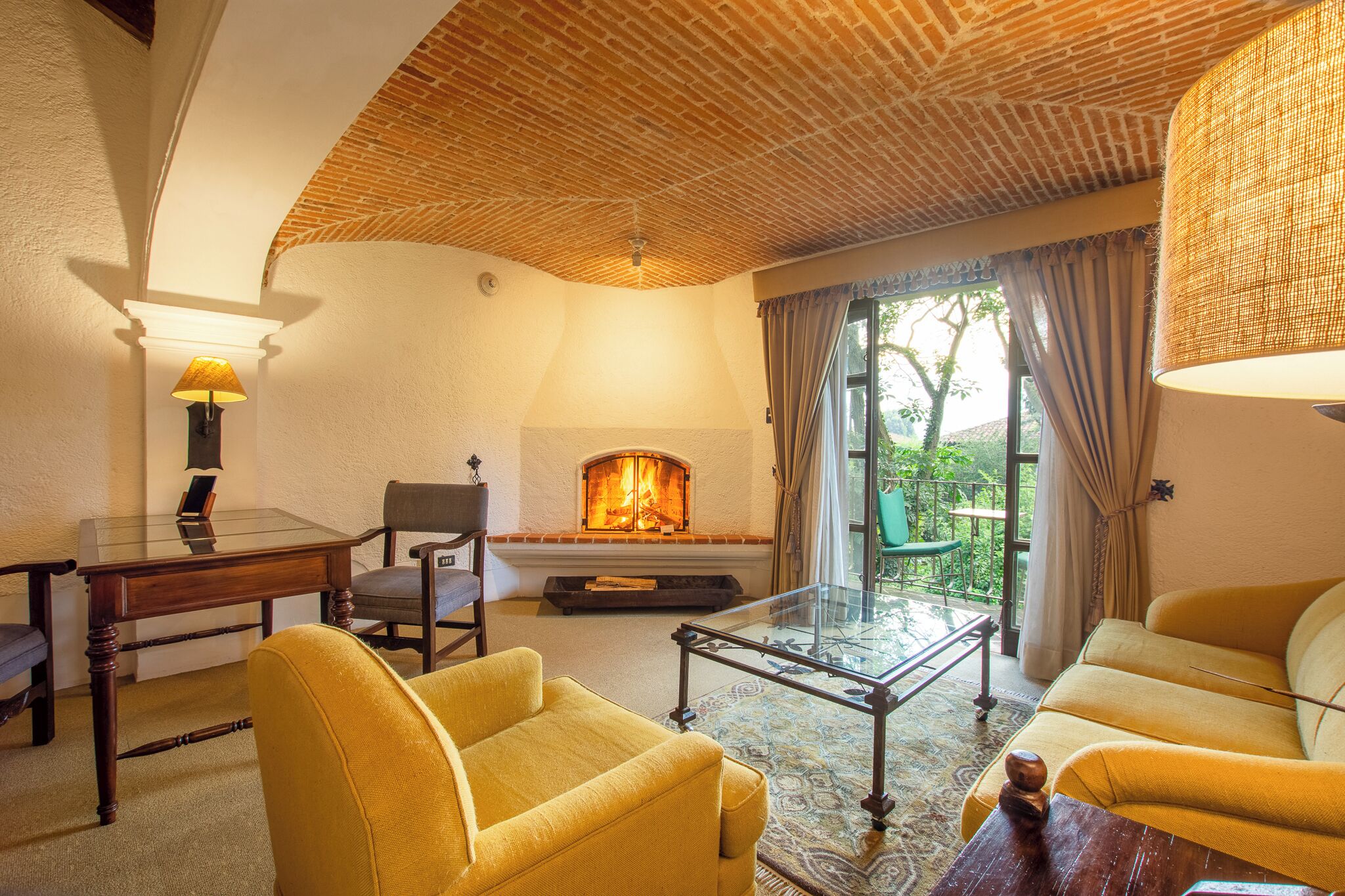 Junior Suite (All rooms are different) (2 adults, 2 children) | Ropa de cama de alta calidad, minibar, caja fuerte