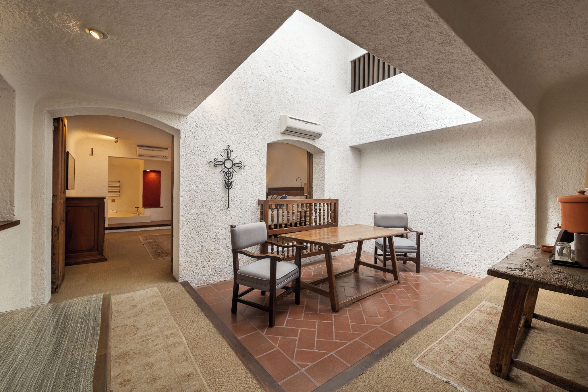 Deluxe Suite (All rooms are different) | Dining room