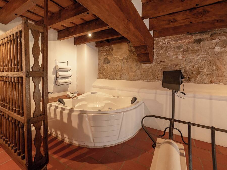 Tab spa persendirian