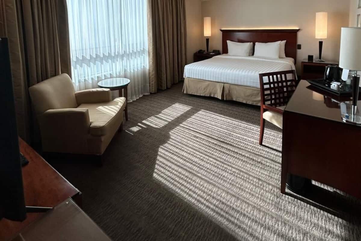 Deluxe Room, 1 King Bed