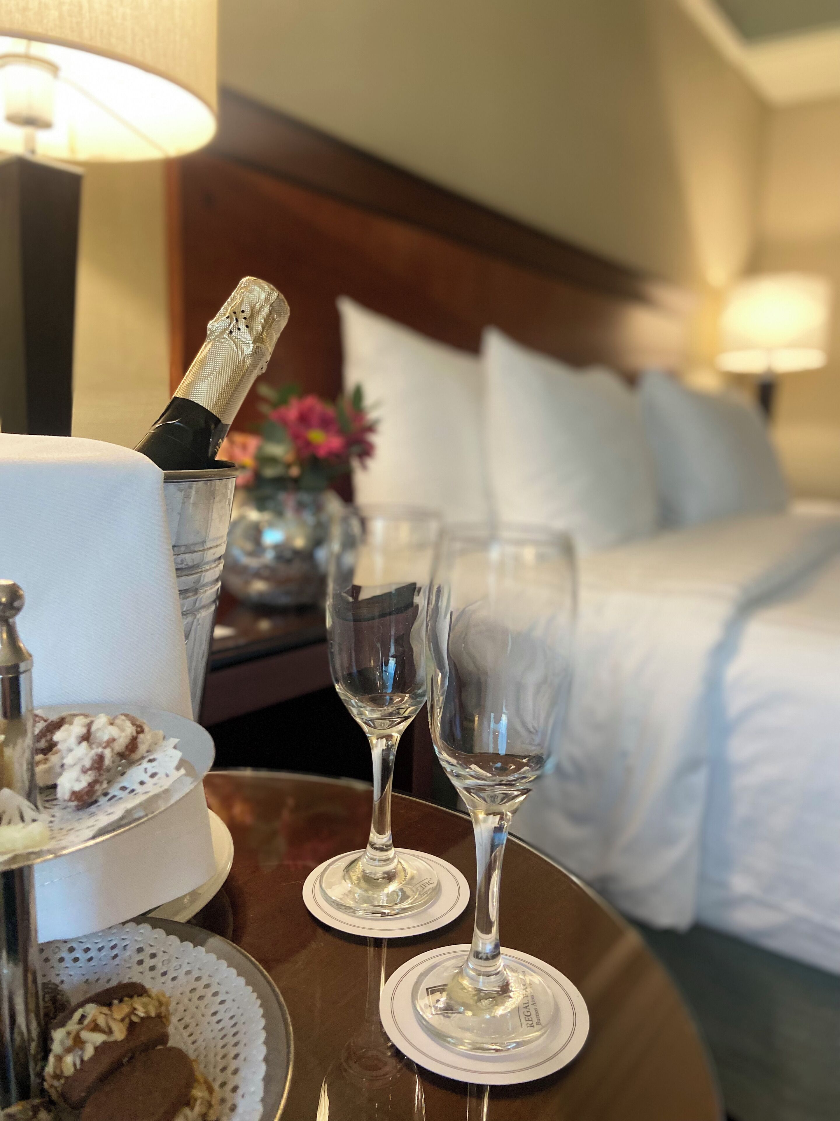 executive room, 1 king bed | egyptian cotton sheets, premium bedding, down duvets, pillow-top beds