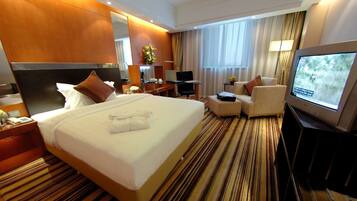 Minibar, caja de seguridad en la habitación y cortinas blackout