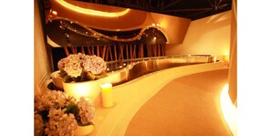Body treatments, hydrotherapy, aromatherapy, body scrubs, facials