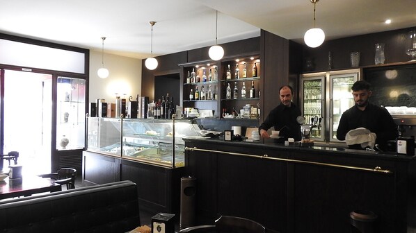 Bar (en la propiedad)