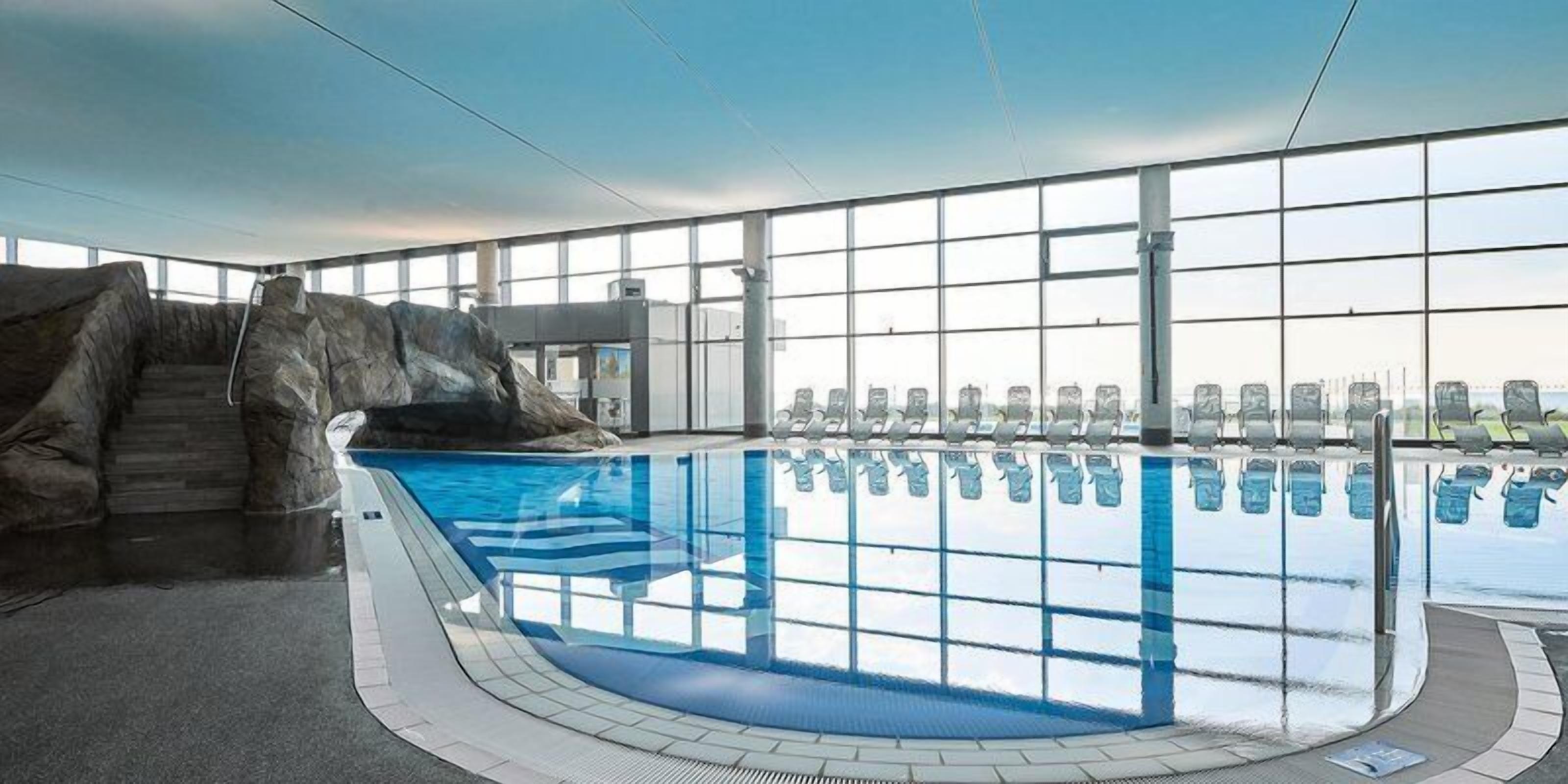 2 indoor pools, open 10:00 AM to 7:00 PM, pool loungers