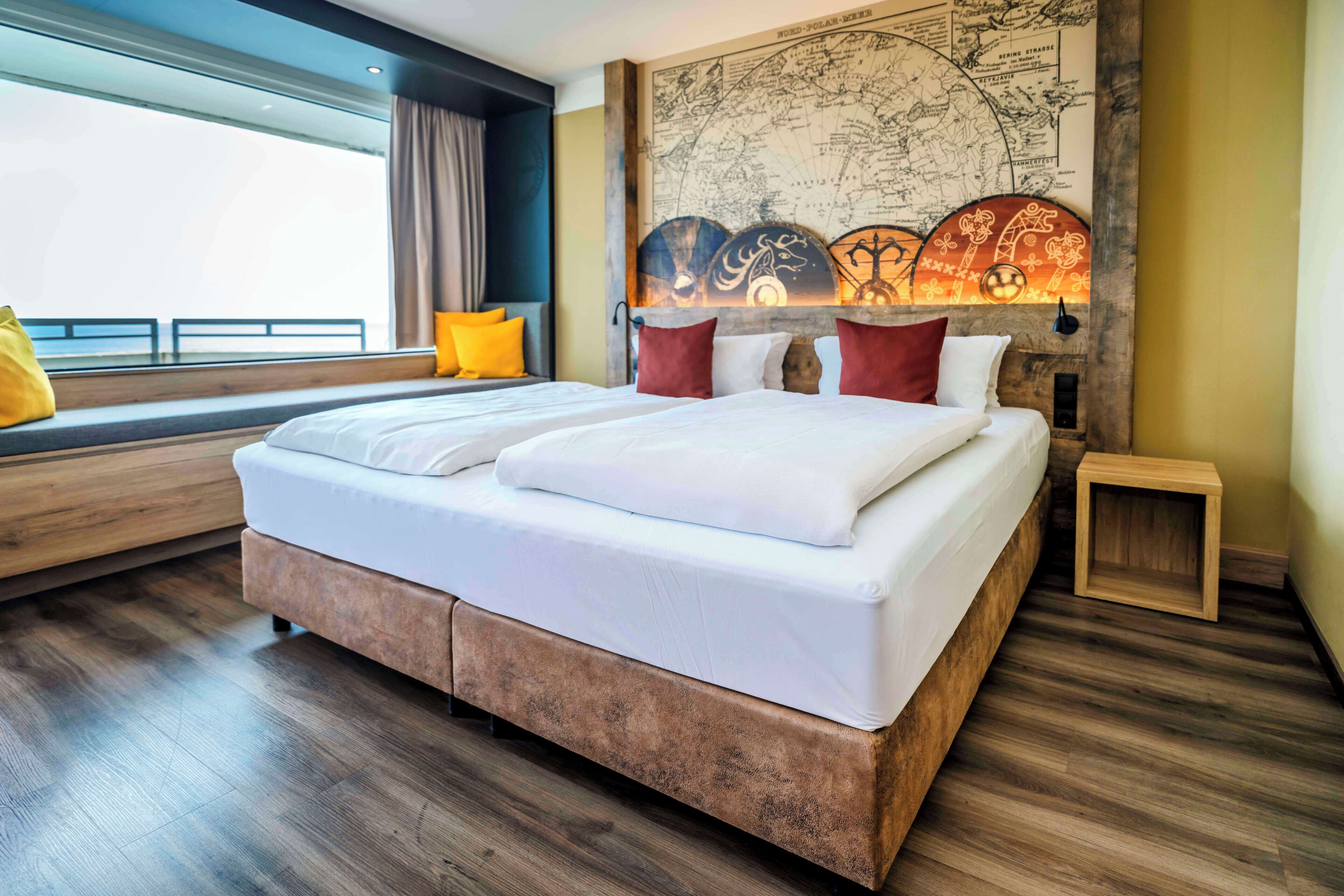 Hypo-allergenic bedding, free WiFi, bed sheets