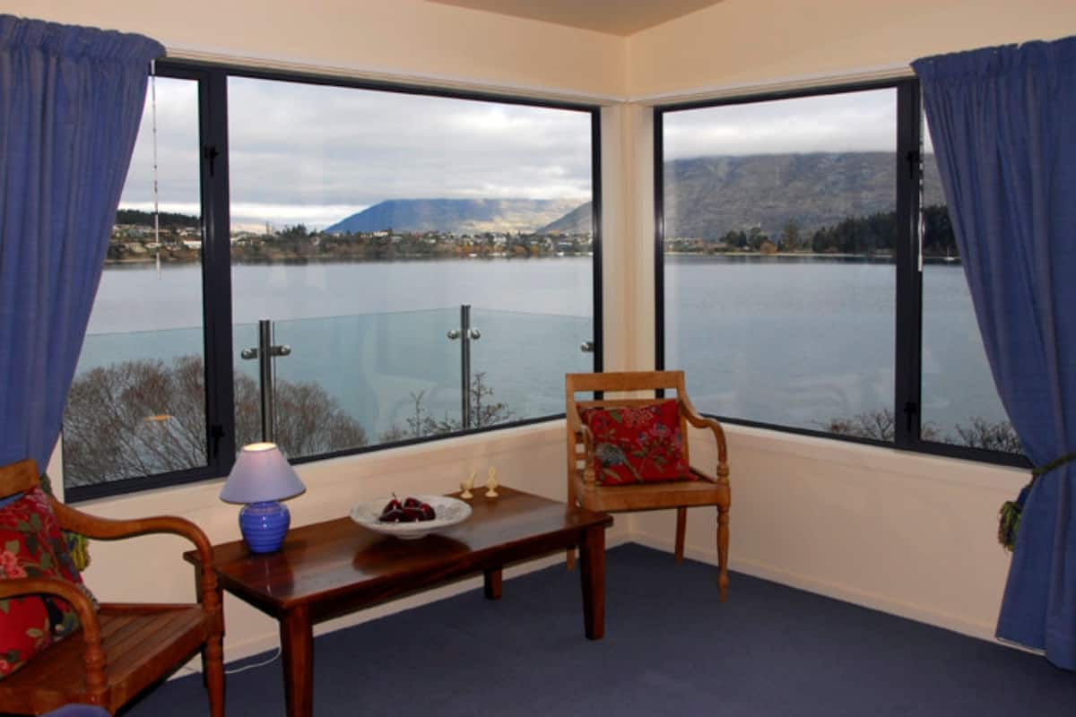 Soundproofing, iron/ironing board, free WiFi, bed sheets