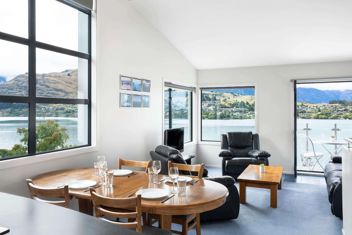 Soundproofing, iron/ironing board, free WiFi, bed sheets