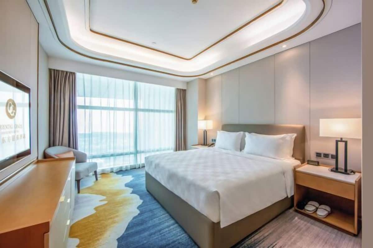 1 bedroom, in-room safe, blackout curtains, soundproofing
